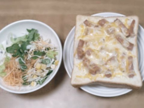 ４月の　朝食　トーストの画像 プリ画像