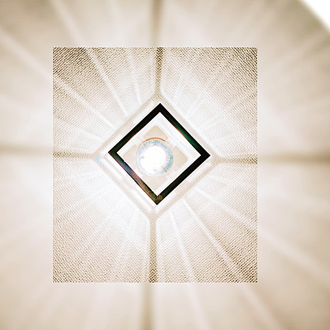 新たな電球💡明るすぎwの画像(プリ画像)