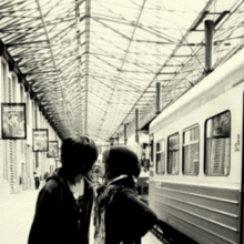 駅でキスの画像(ｶｯﾌﾟﾙ 外国人 素材に関連した画像)