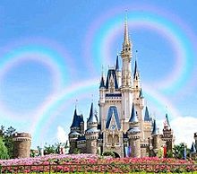 シンデレラ城とミッキー型の虹とのツーショット︎💕︎💕の画像(ミッキー 虹に関連した画像)