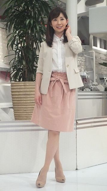 松尾由美子　スカート 