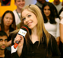 Avril Lavigne 可愛いの画像115点 完全無料画像検索のプリ画像 Bygmo