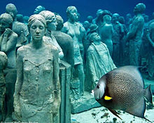 カリブの海と海底博物館緑に囲まれた洞窟、マヤ文明の遺跡の画像(遺跡に関連した画像)