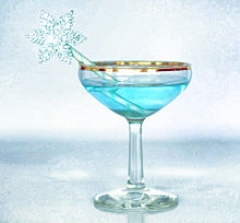 冬  雪の結晶  カクテル🍸️  お酒の画像(大人かわいいに関連した画像)