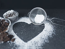 シュガー  粉砂糖  モノクロの画像(キッチンに関連した画像)