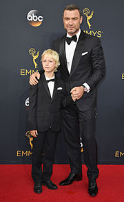 Emmys2016 Alexander & Liev Schreiberの画像(エミー賞2016に関連した画像)
