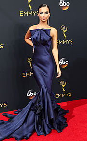 Emmys2016 Emily Ratajkowskiの画像(エミー賞2016に関連した画像)