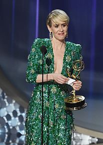 Emmys2016 Sarah Paulsonの画像(sarahpaulsonに関連した画像)