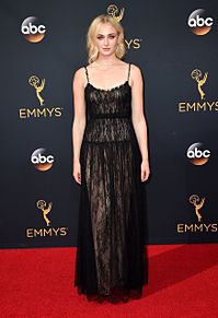 Emmys2016 Sophie turnerwの画像(エミー賞2016に関連した画像)