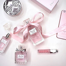 ピンク 可愛い 香水の画像59点 完全無料画像検索のプリ画像 Bygmo