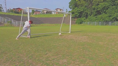 サッカーしてるキヨさんの画像(プリ画像)