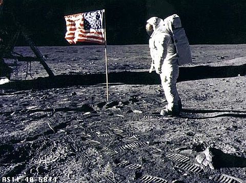アポロ11号は月に行った🌙*.｡の画像(プリ画像)