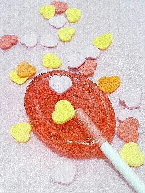赤いpop candy (自作)の画像(プリ画像)