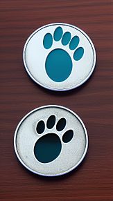 水滴を使った犬の足跡コインの絵🖼️🪙の画像(足に関連した画像)