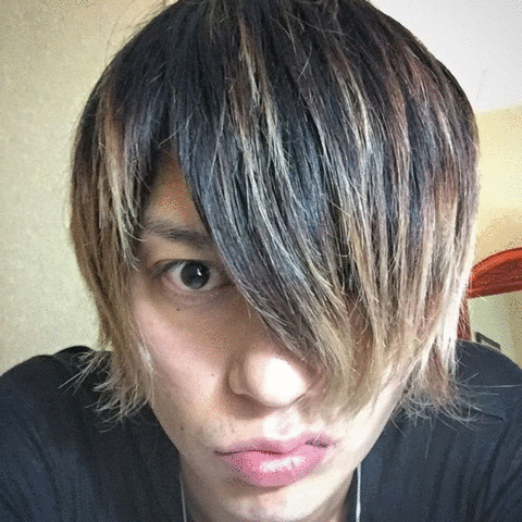 One Ok Rock Toru 髪型の画像1点 完全無料画像検索のプリ画像 Bygmo