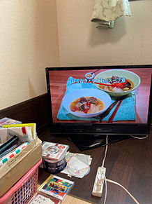 お料理の勉強しに2000円だけ財布に入れて👛お料理の勉強 プリ画像