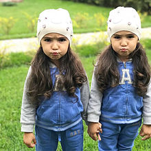 双子女の子の画像(外国人 子供に関連した画像)