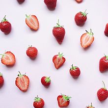 strawberryの画像(ライン 待ち受けに関連した画像)