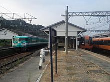 JR117系＆近鉄16660系同時発車の画像(近鉄に関連した画像)