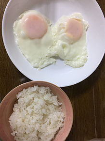 目玉焼き ２つ 半熟 白米2杯 美女の朝ごはんの画像(目玉焼きに関連した画像)