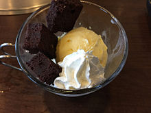 デザート スイーツ バニラアイス チョコブラウニー 生クリームの画像(ブラウニーに関連した画像)