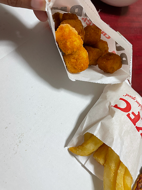 ケンタッキー　KFC  フライドポテト　コロコロチキンの画像 プリ画像