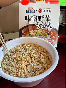 味噌野菜うどん　ペヤング　幸楽苑　カップ麺　4〜5人前の画像(うどんに関連した画像)