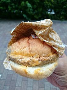 チーズバーガーの画像(ハンバーガーに関連した画像)