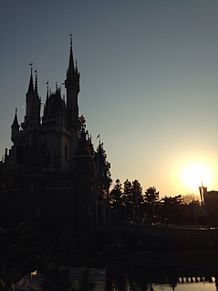 シンデレラ城-夕日の画像(シンデレラ 待ち受けに関連した画像)