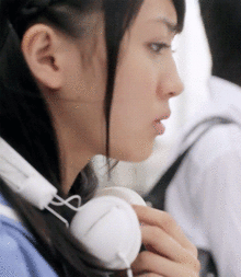 GIFアニメ 木崎ゆりあ AKB48TeamBキャプテン PVの画像(ヘッドフォンに関連した画像)